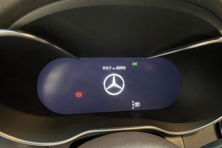 Used Mercedes-Benz GLC 2022 Facelifted GLC 300 L 4MATIC Luxury Edition Odometer Close Up