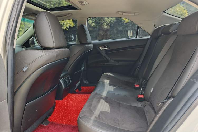 Used Toyota Reiz 2013 2.5V Shangrui Edition Interior 2