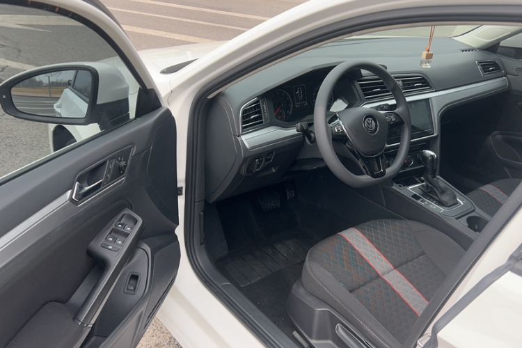 Used Volkswagen Lamando 2021 230TSI DSG Fashion Edition Interior 2