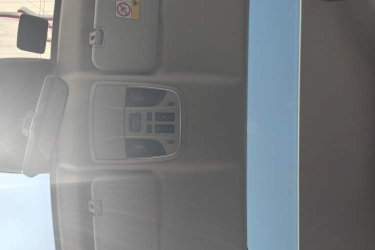 Used Wey VV5 2021 1.5T Two-Wheel Drive Smart Pioneer
