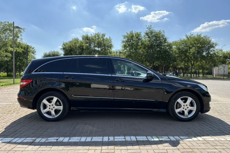 Used Mercedes-Benz R-Class 2015 R 320 4MATIC Luxury Model