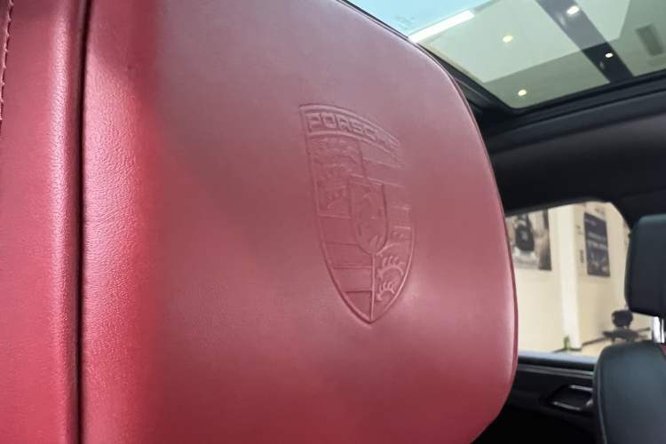 Used Porsche Macan 2024 Macan 2.0T