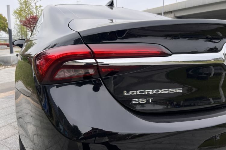 Used Buick LaCrosse 2019 28T Luxury Version Exterior 5