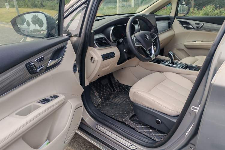 Used BYD Song MAX New Energy 2019 DM 1.5T Smart Connect Zhiyao Model 6-Seater China V Emission Standard
