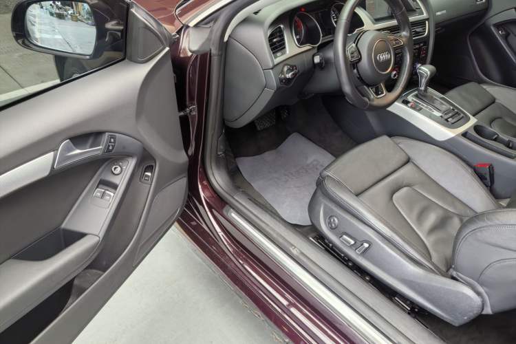 Used Audi A5 2013 Coupe 40 TFSI Exterior 7