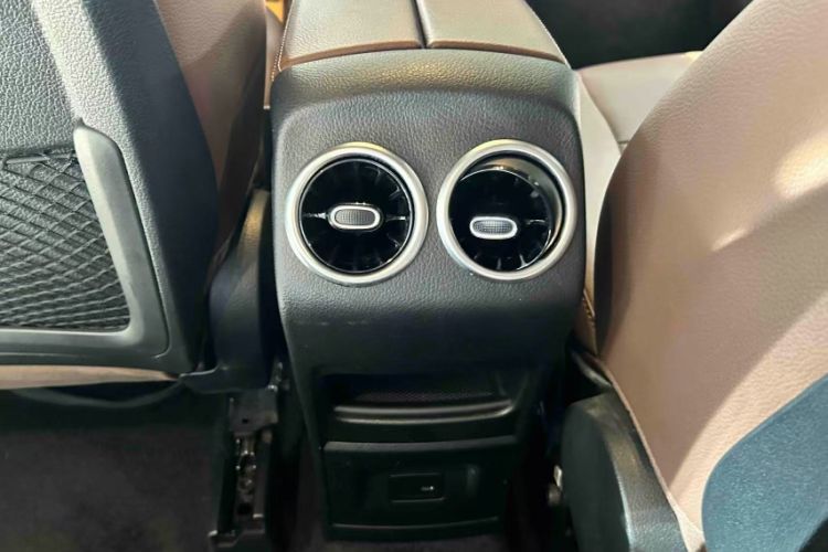 Used Mercedes-Benz GLB 2023 Refreshed GLB 200 Dynamic Edition