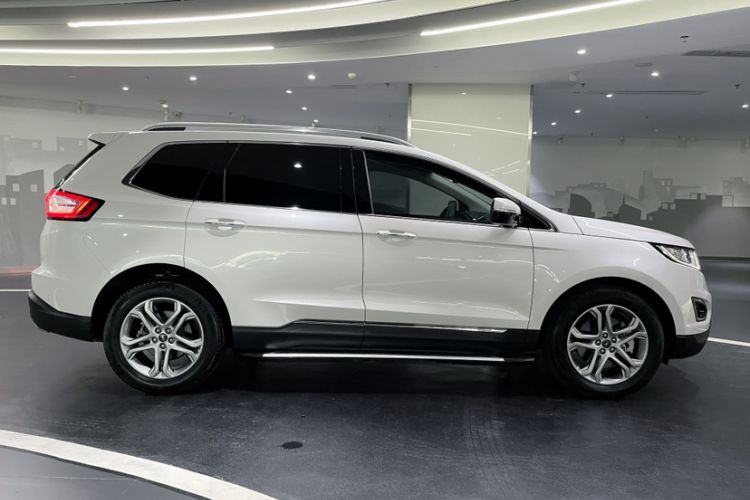 Used Ford Edge 2018 EcoBoost 245 Two-Wheel-Drive Titanium 7-Seater China VI Standard