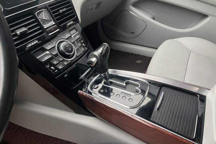 Used Hongqi H7 2013 2.0T Luxury Model