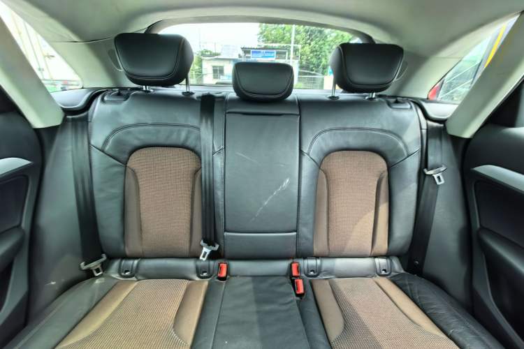 Used Audi Q3 2017 35 TFSI Fashion Model Interior 8