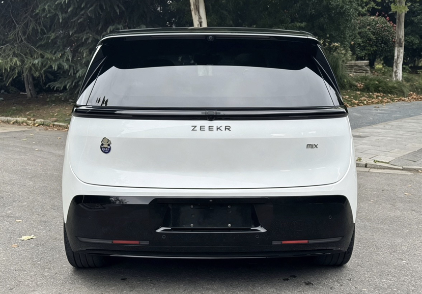 Zeekr MIX 2025 Long-Range Intelligent Driving Edition — снимка 14