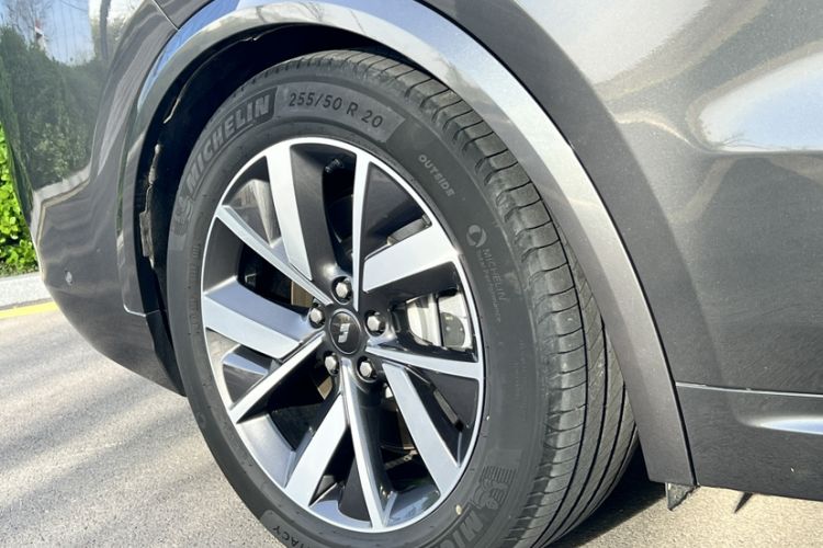 Used Li Auto L8 2023 Max model Exterior 7