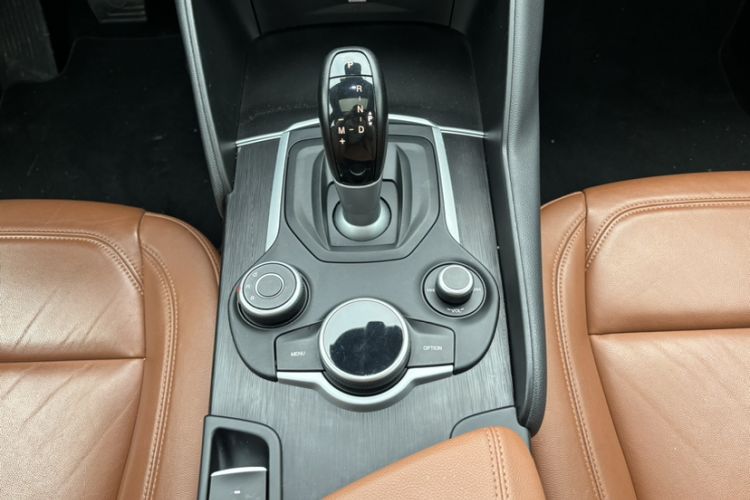 Used Alfa Romeo Giulia 2017 2.0T 280HP Luxury Edition