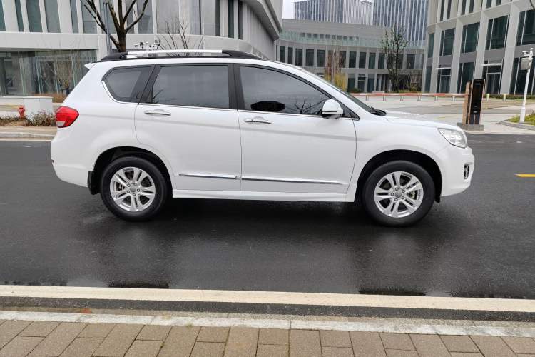 Used Haval H6 2016 Upgraded Model 1.5T Automatic Two-Wheel Drive Elite Version
