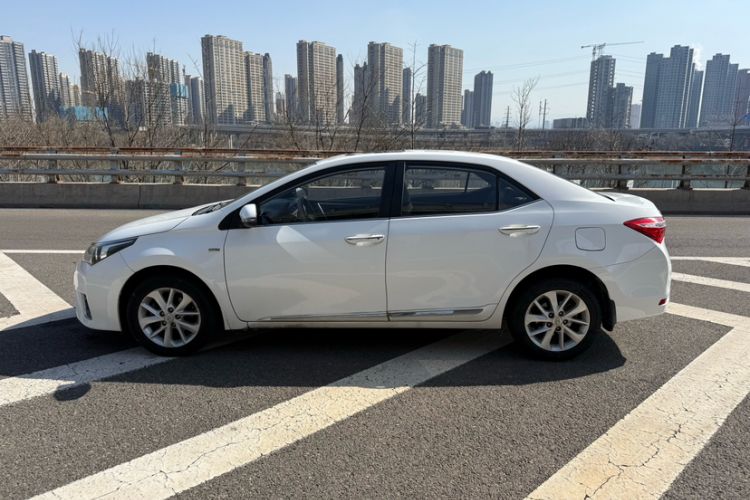 Used Toyota Corolla 2014 1.6L CVT GL-i Leather Edition Exterior 1