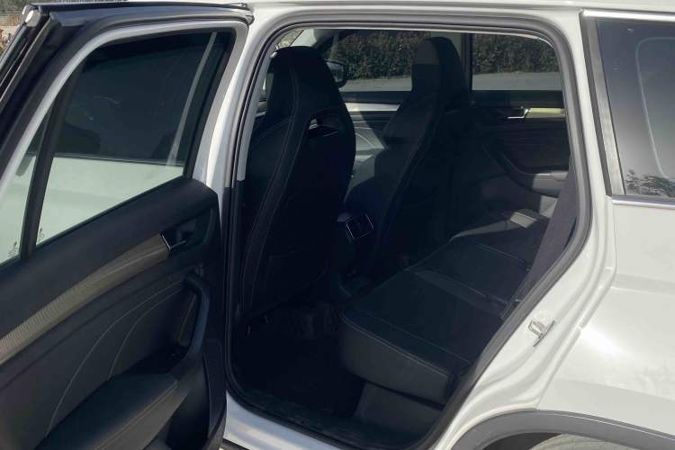 Used Skoda Kodiaq 2022 TSI330 7-Seater Two-Wheel-Drive Luxury Edition
