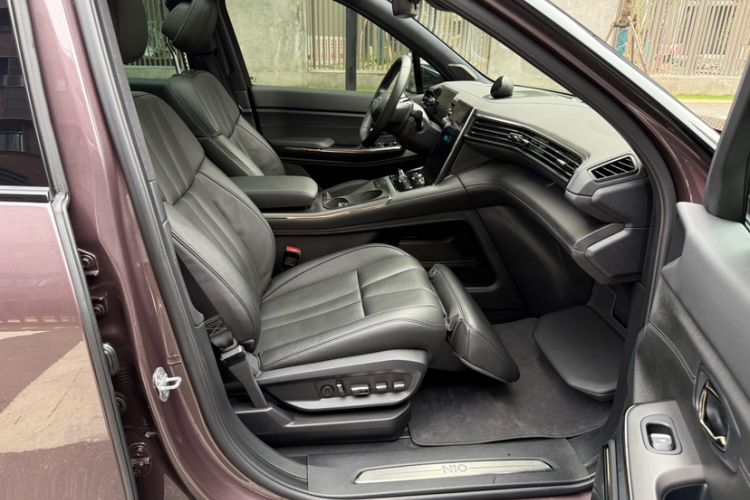 Used Nio ES8 2020 415 km Range 7-Seater Version