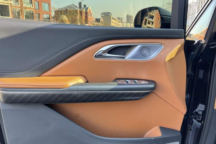 Used Hongqi HQ9 2023 2.0T Smart Connect Flagship Edition
