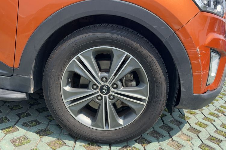 Used Hyundai ix25 2015 2.0L Automatic Two-Wheel Drive Intelligent GLS
