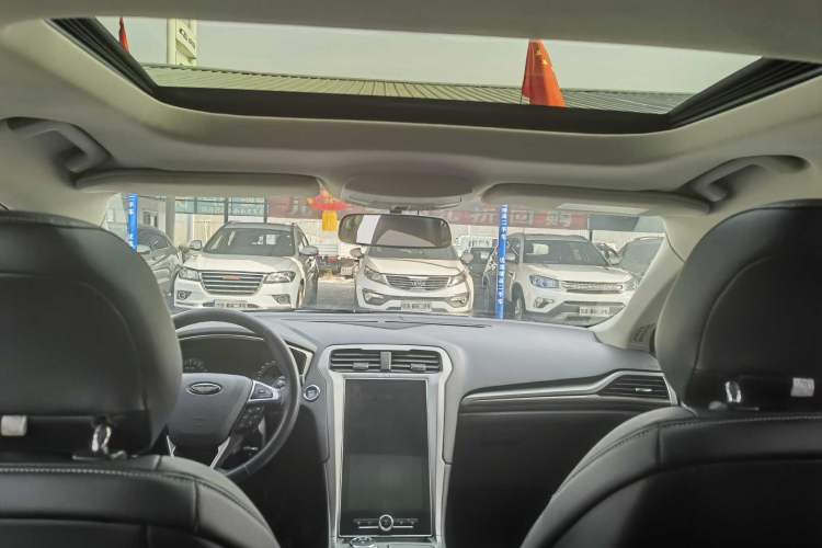 Used Ford Mondeo 2020 EcoBoost 180 Stylish Model Interior 3