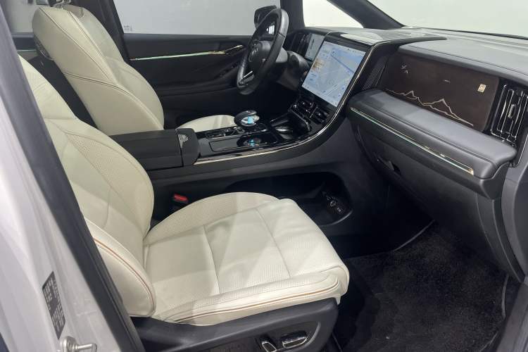 Used GAC Trumpchi M8 2023 Zongshi Series Dual-Motor YuZun Edition
