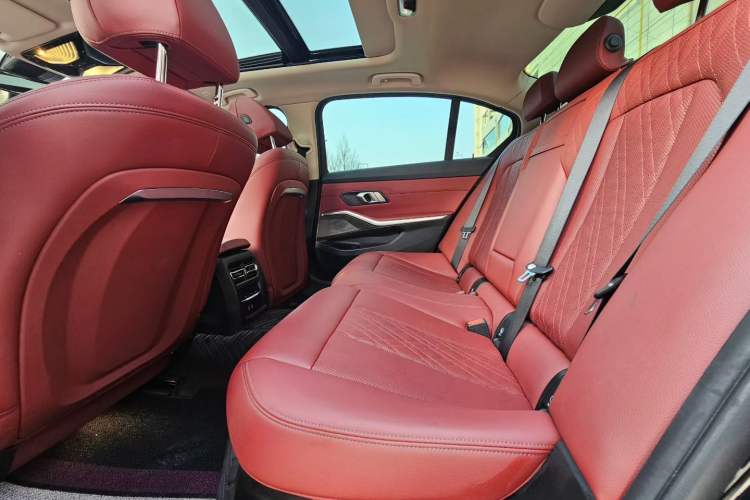 Used BMW i3 2022 eDrive 35 L
