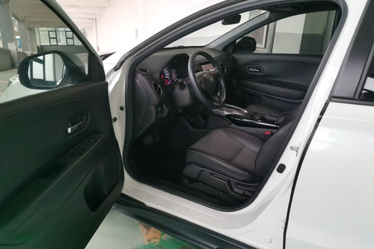 Used Honda XR-V 2021 220TURBO CVT Luxury Edition Interior 3