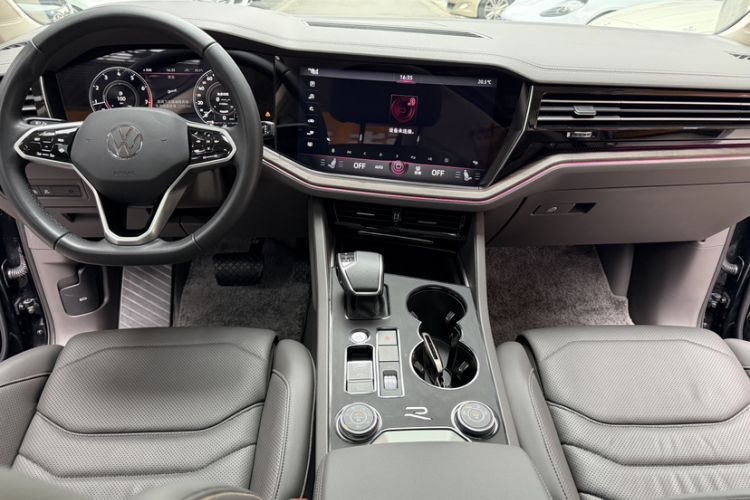 Used Volkswagen Touareg 2023 2.0 TSI RuiShang Edition
