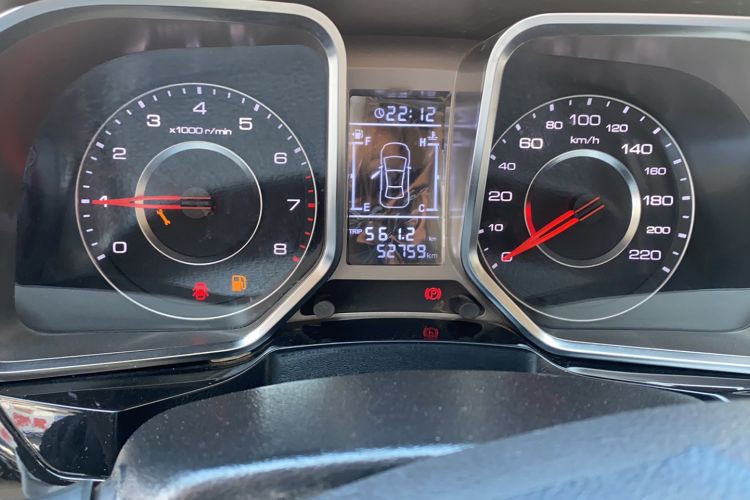 Used Zotye Domy X5 2017 Value Edition 1.6L Manual Comfort Model Odometer Close Up