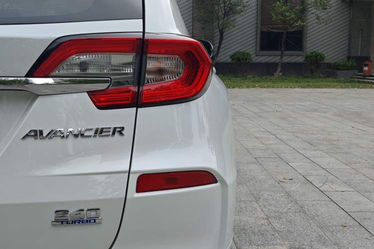 Used Honda Avancier 2017 240TURBO Two-Wheel Drive Comfort Version Exterior 8