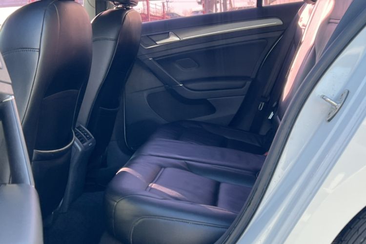 Used Volkswagen Golf 2015 1.4TSI Automatic Comfort Model
