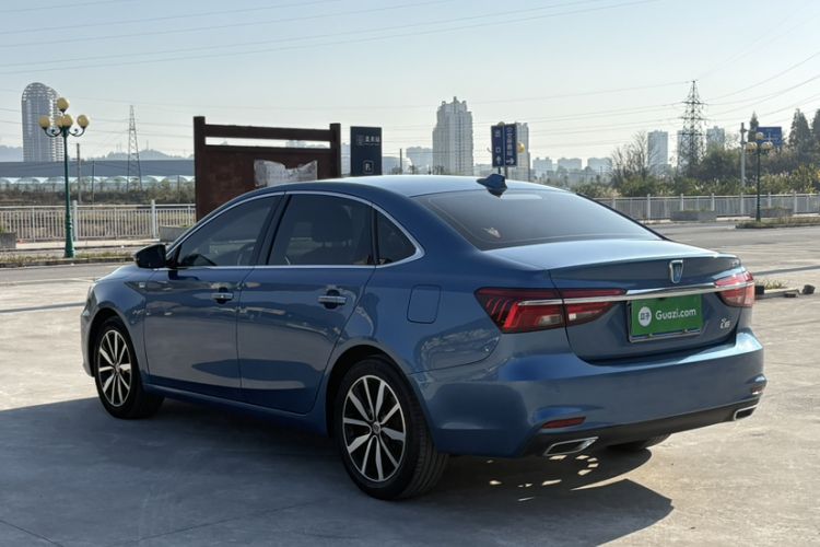 Used Roewe i6 2017 20T Automatic Internet ZhiZun Edition
