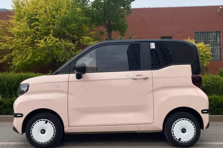 Used Chery New Energy QQ Ice Cream 2024 170km Sundae Exterior 4