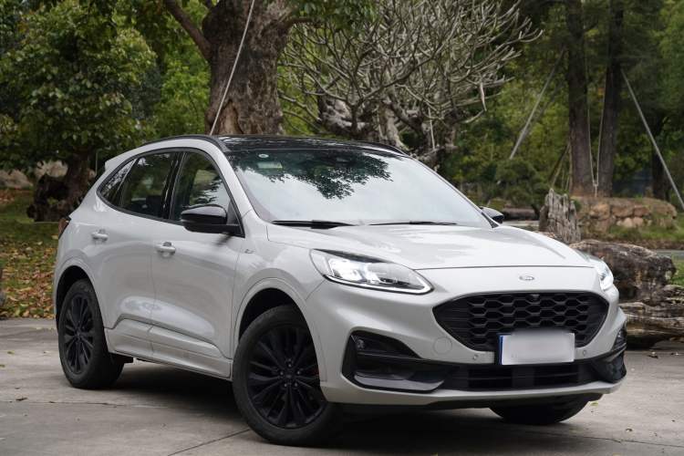 Used Ford Escape 2023 EcoBoost 245 Four-Wheel Drive ST-LINE Pro Trim