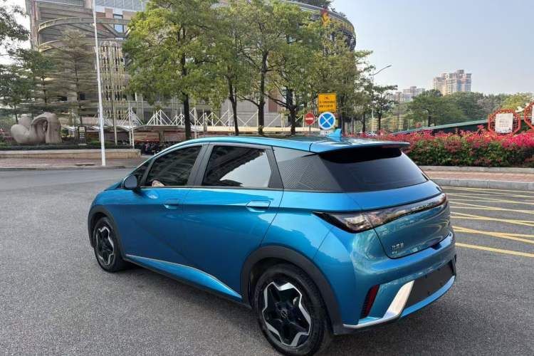 Used BYD Dolphin 2021 405 km Fashion Edition
