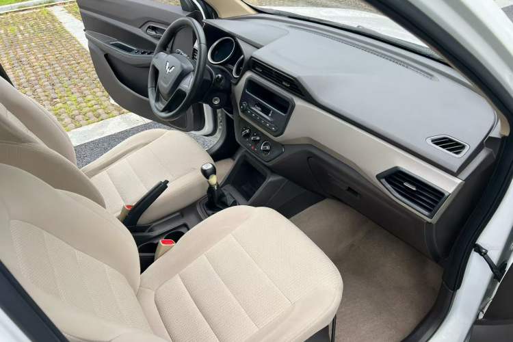 Used Wuling Hongguang 2018 1.5L S Standard Version L2B