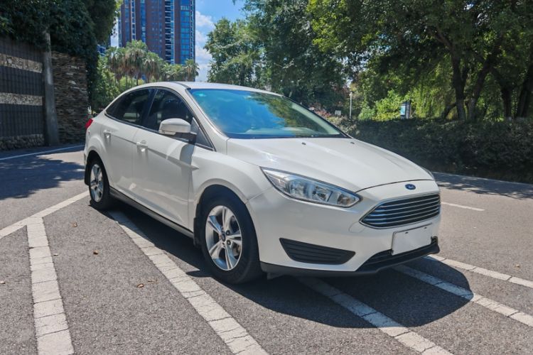 Used Ford Focus 2018 Sedan Classic 1.6L Automatic Comfort Plus Smart Drive Version