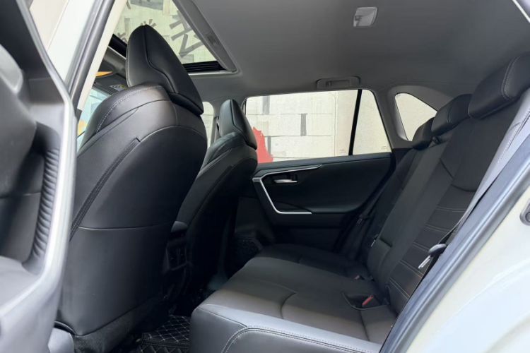 Used Toyota Wildlander 2022 2.0L CVT 4x4 Luxury PLUS Edition