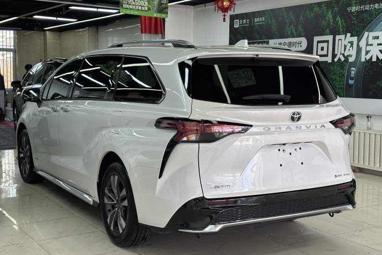 Used Toyota Granvia 2024 2.5L Hybrid Prestige PLUS Four-Wheel Drive Version
