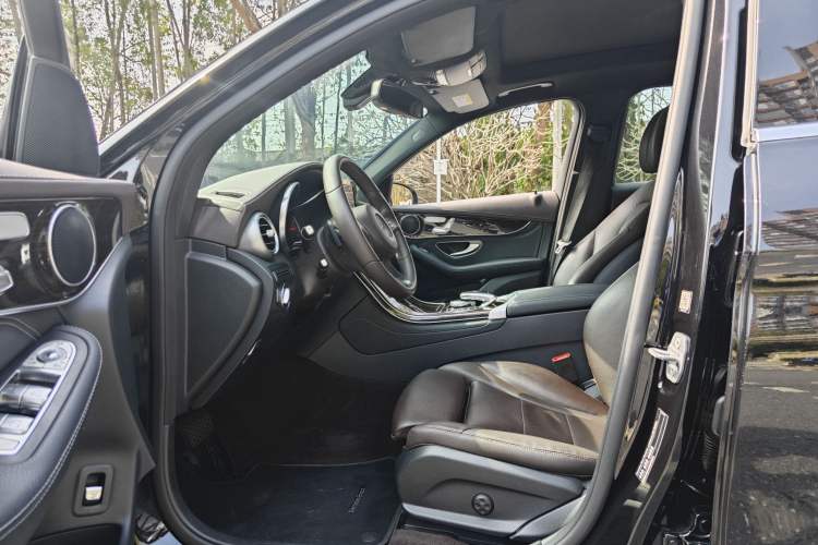 Used Mercedes-Benz GLC 2018 Facelifted GLC 260 4MATIC Dynamic Edition
