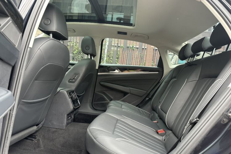 Used Volkswagen Passat 2022 330TSI Starry Elite Edition