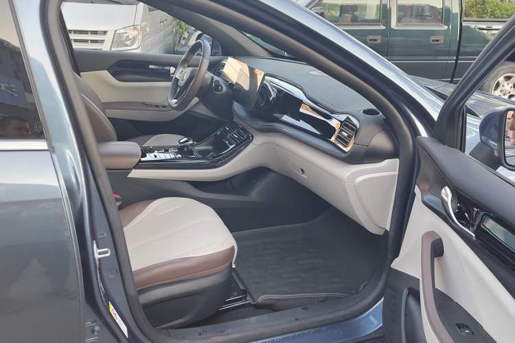 Used BYD Qin PLUS 2023 Champion Edition DM-i 55KM Leading Model