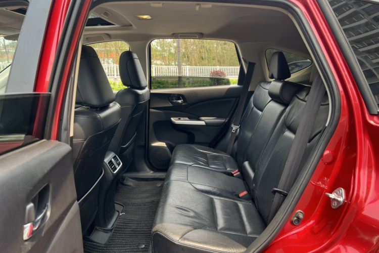 Used Honda CR-V 2015 2.4L two-wheel drive luxury version Interior 8
