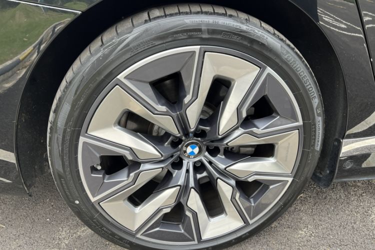 Used BMW i7 2023 eDrive50L Prestige Luxury Package
