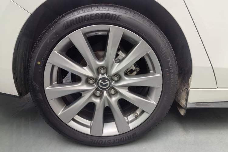 Used Mazda 3 Axela 2020 2.0L Automatic Zhiya Edition Exterior 5