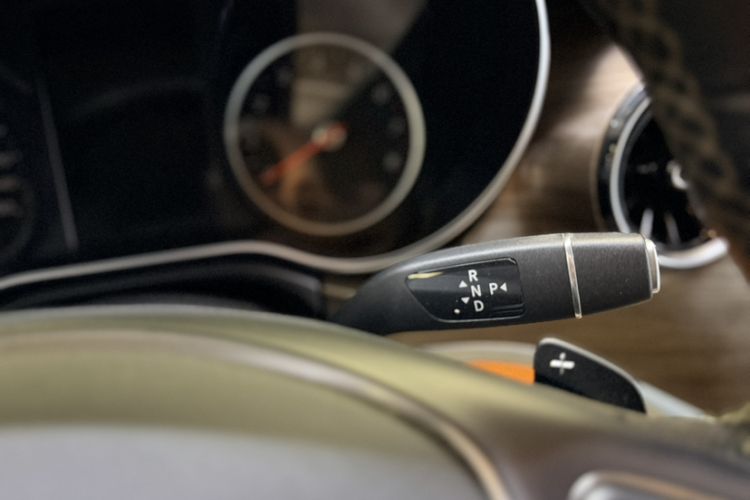 Used Mercedes-Benz V-Class 2016 V 260 Avantgarde Edition