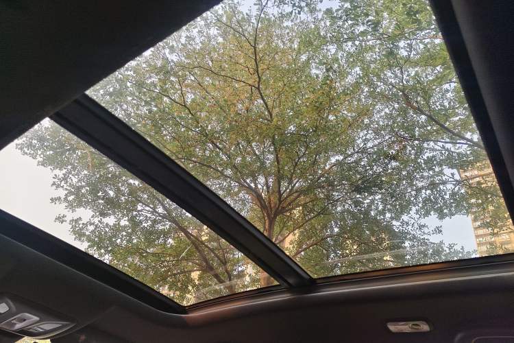 Used CHANGAN OSHAN X5 PLUS 2023 Revised 1.5T DCT Excellence Edition Headliner