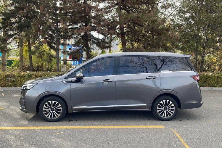 Used Wuling Jiachen 2022 1.5T CVT Deluxe Flagship Edition