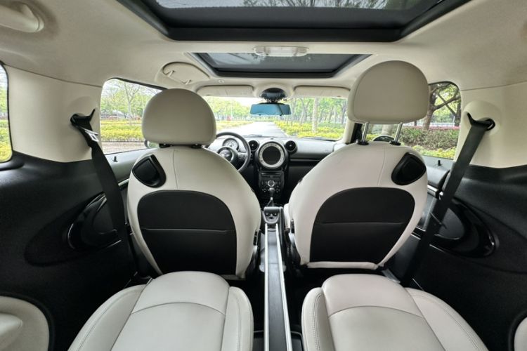 Used MINI Paceman 2013 1.6L COOPER Interior 3