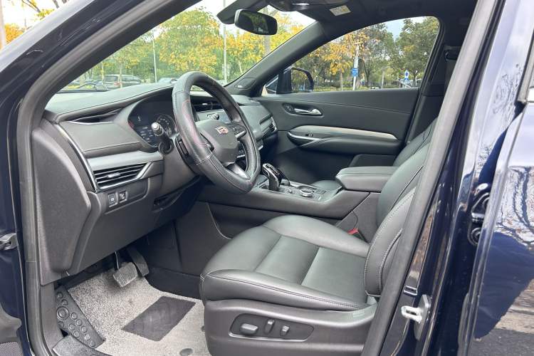 Used Cadillac XT4 2021 28T Two-Wheel Drive Leading Version