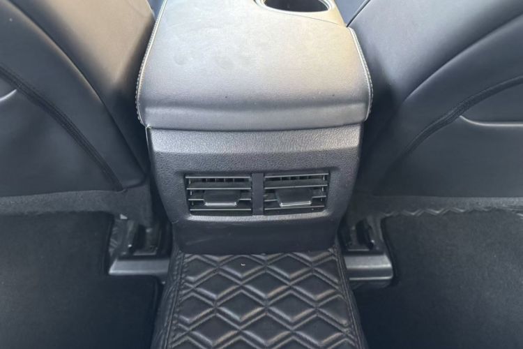 Used Lexus IS 2015 200t F SPORT
